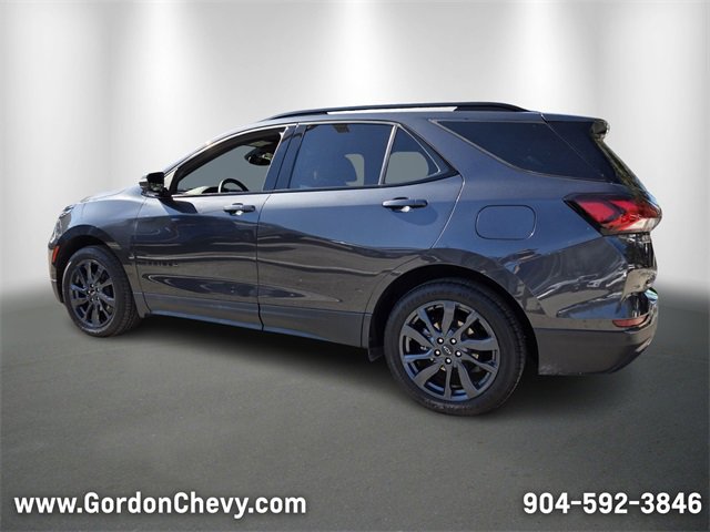 Certified 2022 Chevrolet Equinox RS w/ Infotainment Package image 3