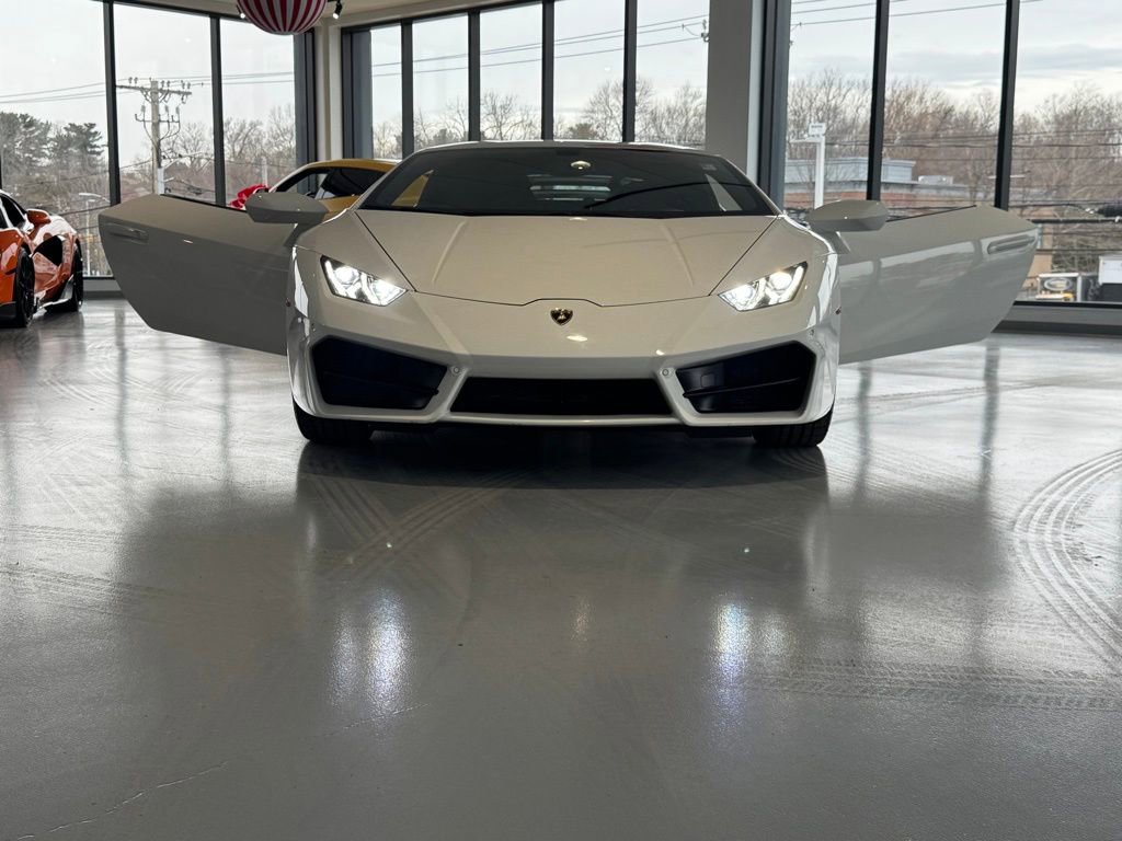 Used 2016 Lamborghini Huracan LP 580-2 image 18
