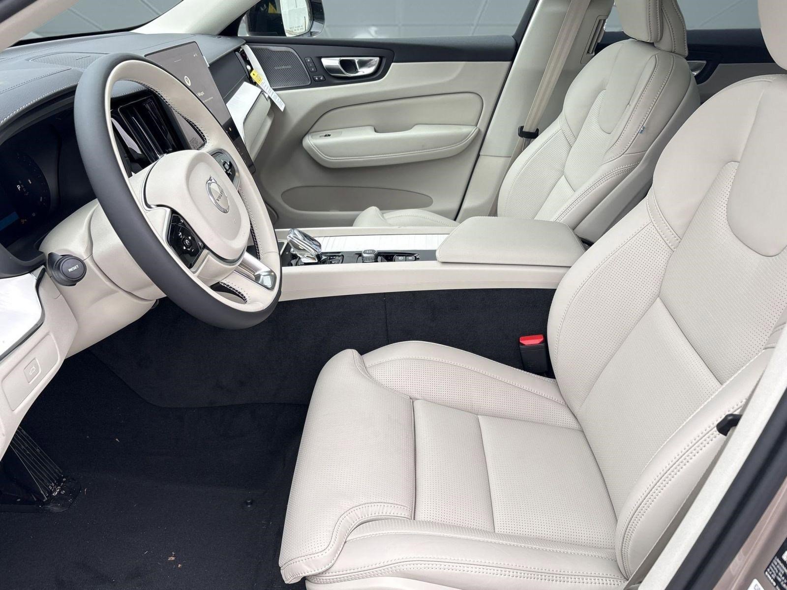 New 2026 Volvo XC60 B5 Ultra w/ Protection Package Premier image 5