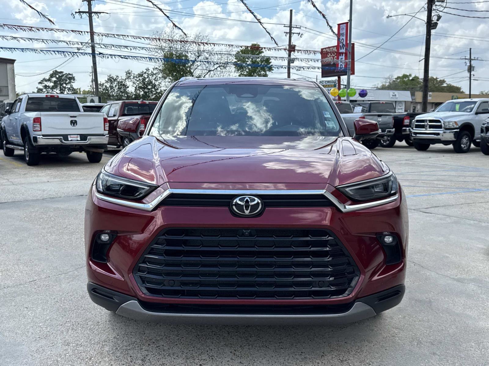 Used 2025 Toyota Grand Highlander FWD image 2