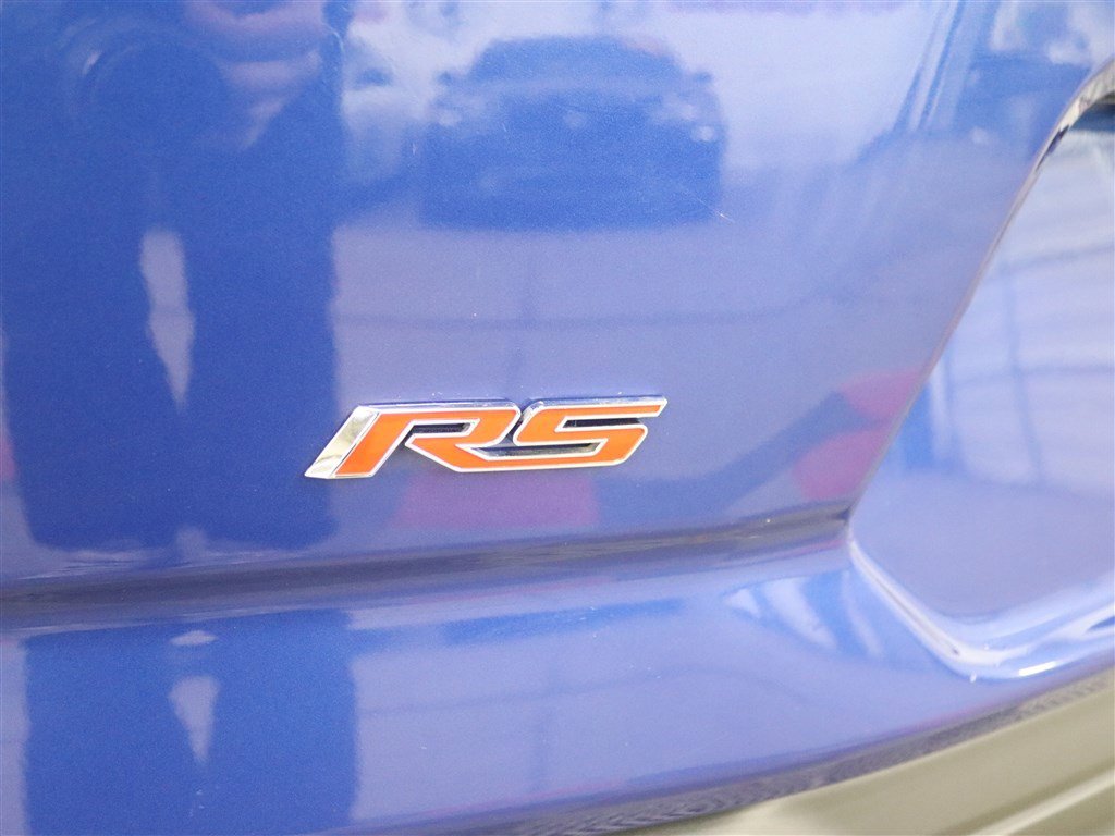 Used 2021 Chevrolet Camaro LT RWD image 7