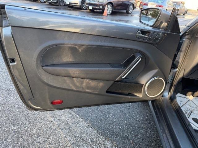 Used 2014 Volkswagen Beetle 2.5 image 15