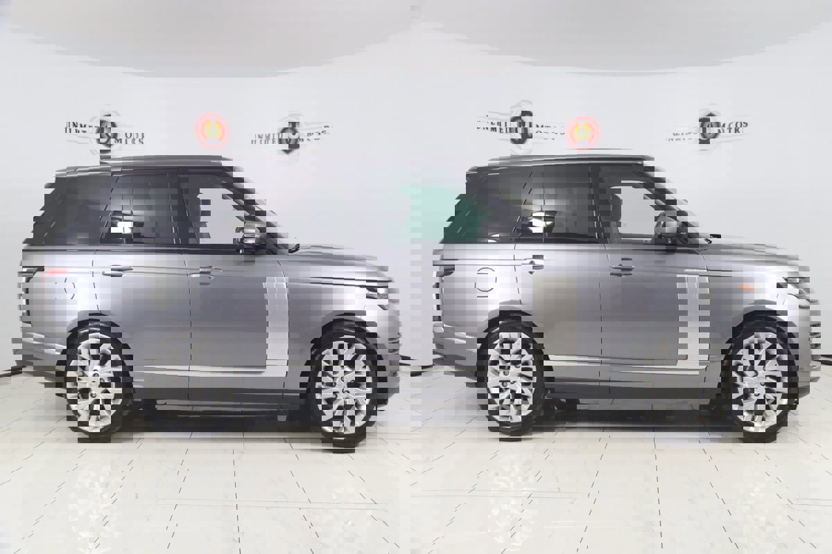 Used 2022 Land Rover Range Rover Westminster Edition image 2