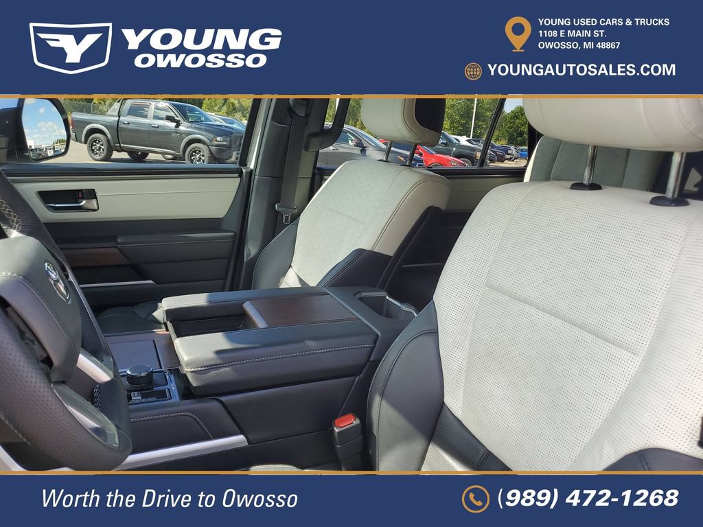 Used 2025 Toyota Sequoia Capstone AWD/4WD image 8