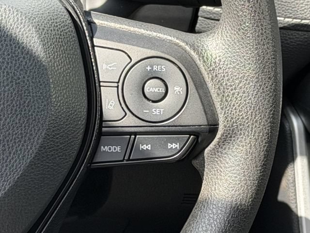 Certified 2025 Toyota RAV4 XLE FWD image 16