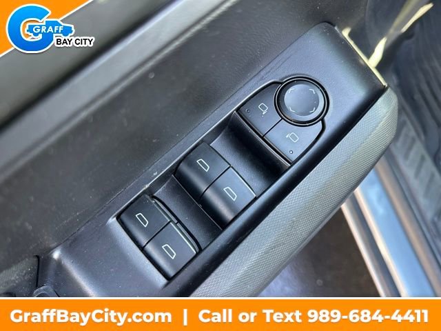 Used 2023 Chevrolet Colorado W/T image 11