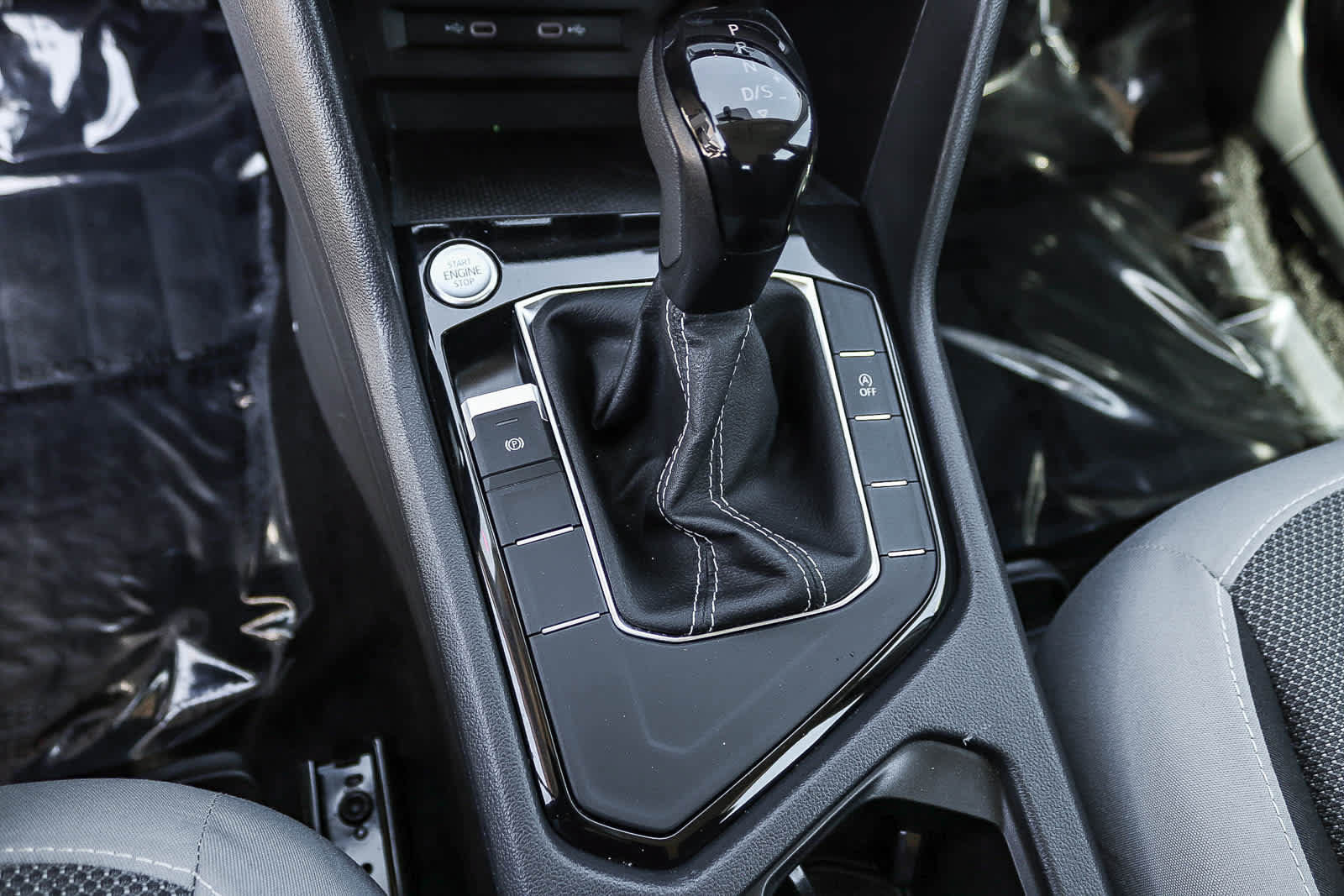 Certified 2023 Volkswagen Taos S FWD image 19