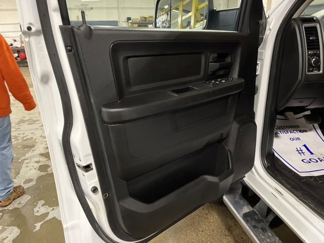 Used 2018 RAM 2500 Tradesman w/ Chrome Appearance Group image 12