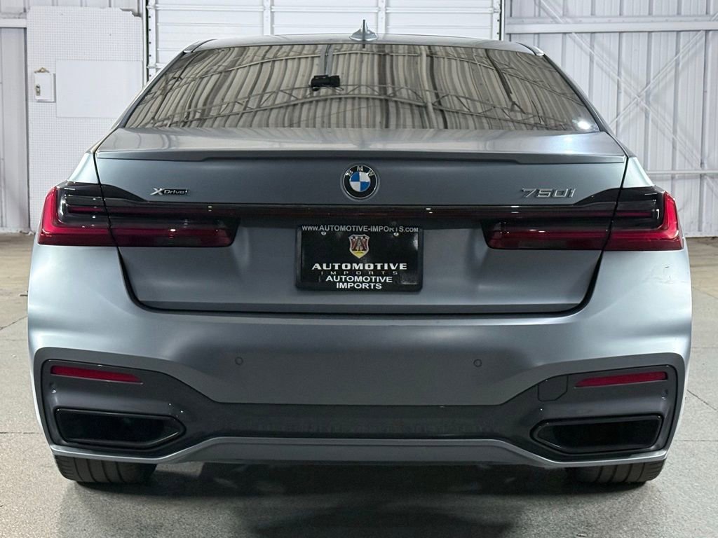 Used 2022 BMW 750i xDrive w/ Luxury Rear Seating Package image 8