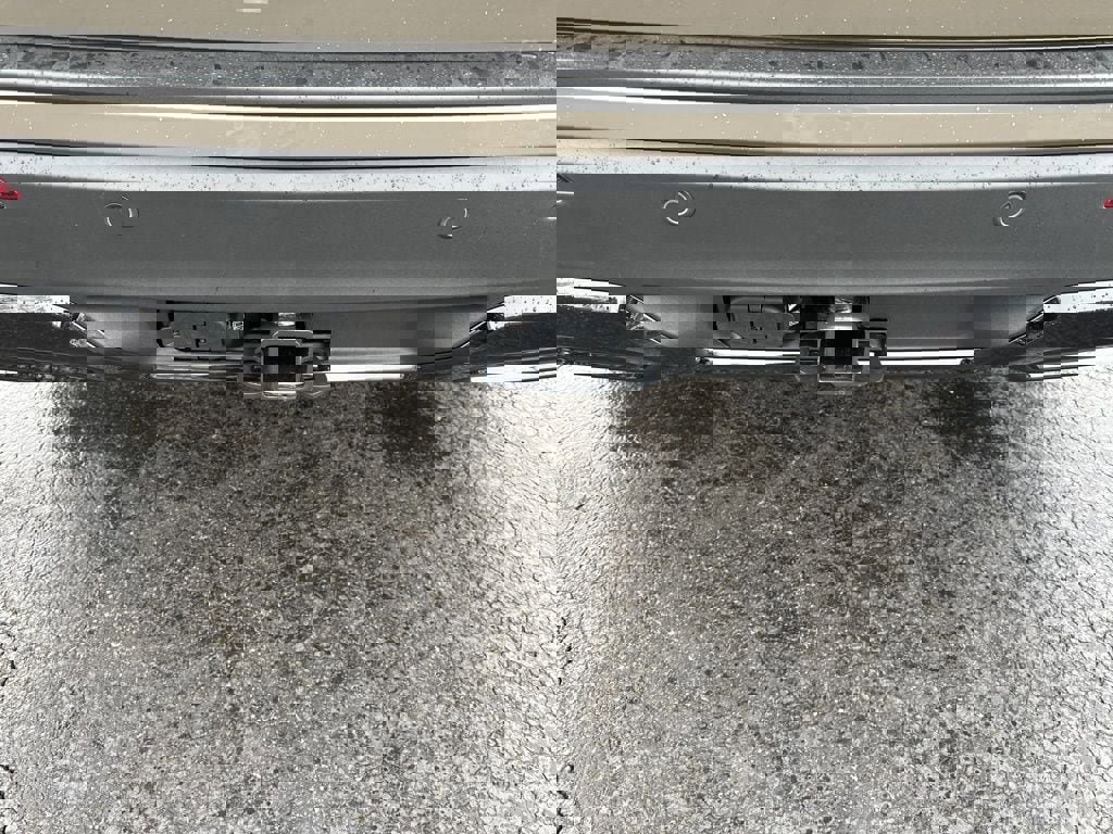 New 2026 Ford Explorer ST-Line image 18