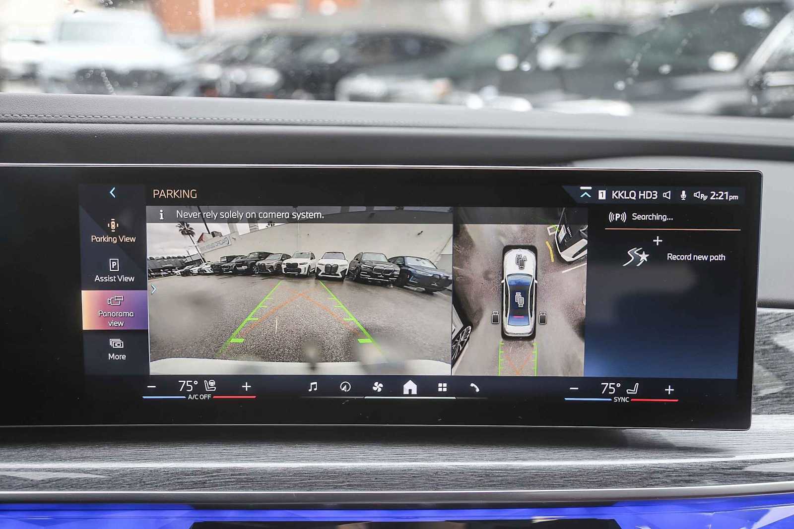 Used 2025 BMW i7 eDrive50 w/ M Sport Package image 20