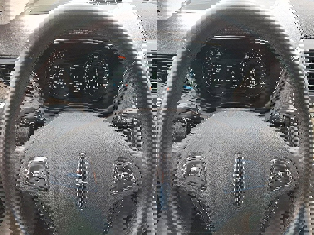 Used 2019 Lincoln MKC Reserve image 21