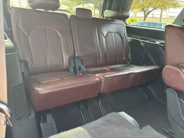 Used 2023 Ford Expedition Limited image 62