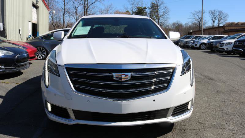 Used 2018 Cadillac XTS Luxury image 2