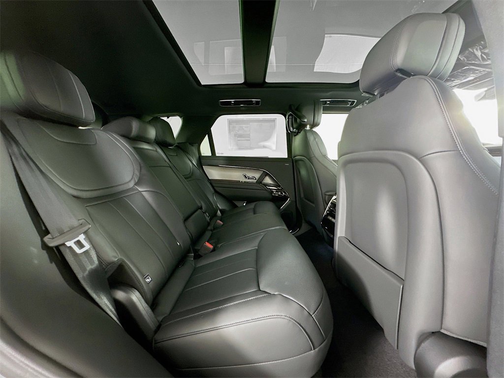 New 2025 Land Rover Range Rover Sport Dynamic SE image 28