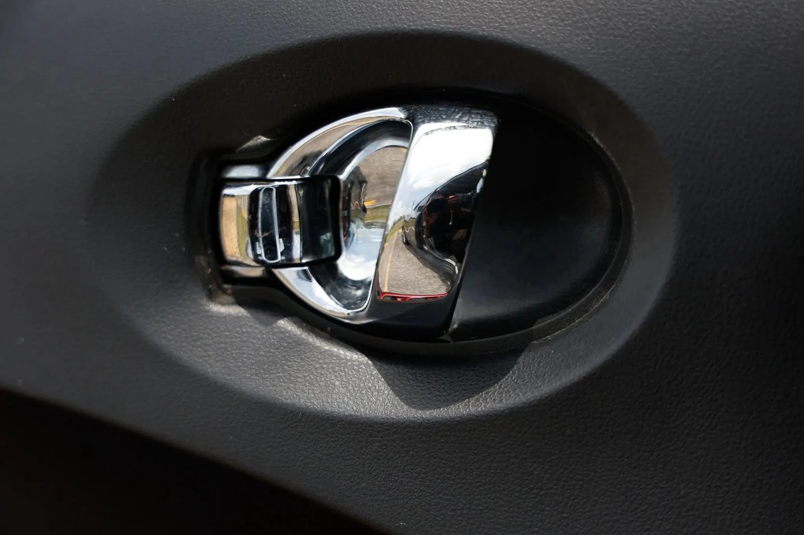 Used 2013 Nissan Juke SL w/ Sport Pkg AWD/4WD image 40