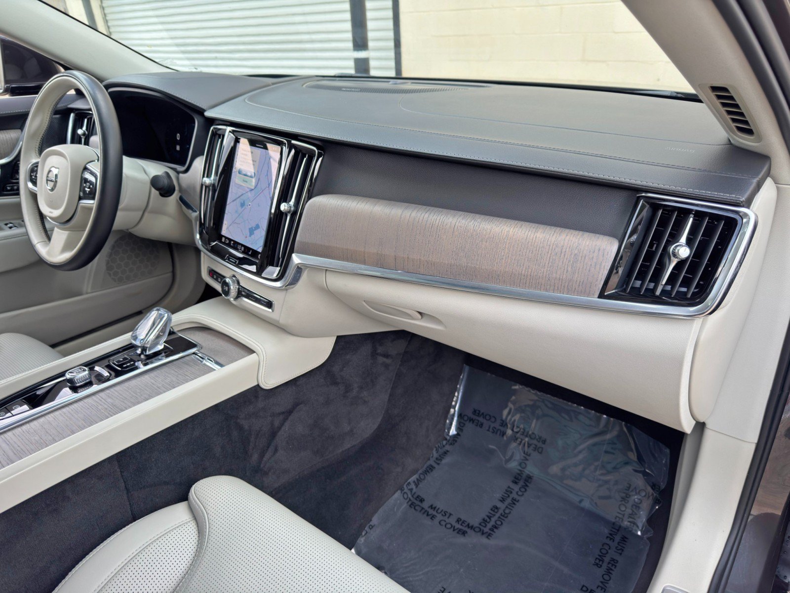 Used 2023 Volvo S90 B6 Ultimate w/ Protection Package Premier AWD/4WD image 15