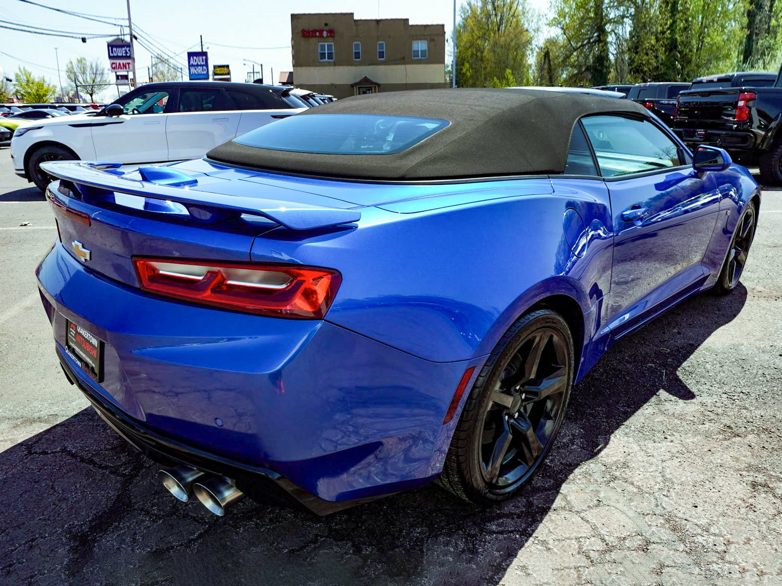 Used 2018 Chevrolet Camaro SS RWD image 12