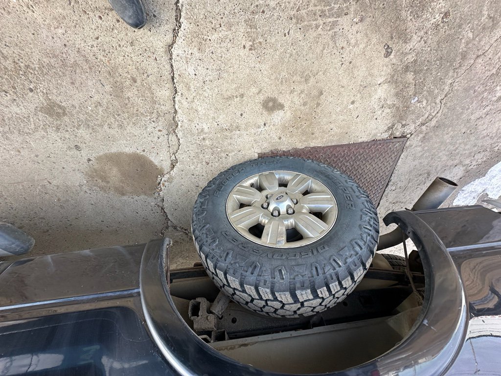 Used 2011 Ford F150 Lariat w/ Lariat Chrome Pkg image 25