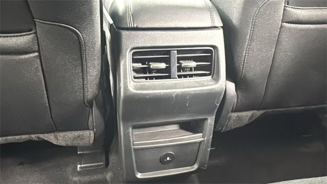 Used 2024 Ford Edge SE image 37