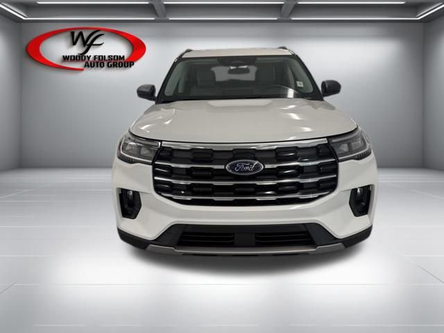 New 2026 Ford Explorer Active image 2
