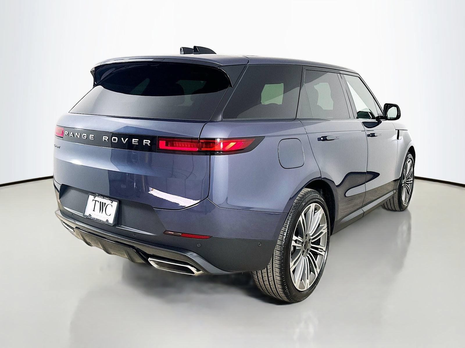 New 2026 Land Rover Range Rover Sport SE AWD/4WD image 5