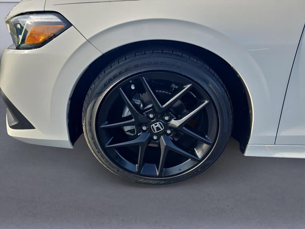 Used 2023 Honda Civic Sport image 9