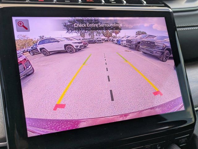 New 2025 Jeep Grand Cherokee Limited w/ Black Appearance Package image 19