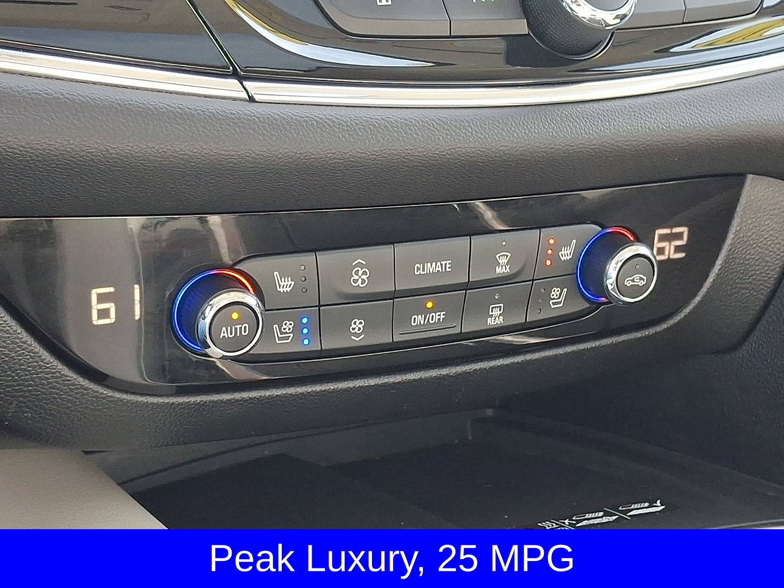Used 2024 Buick Enclave Avenir w/ Avenir Technology Package AWD/4WD image 19