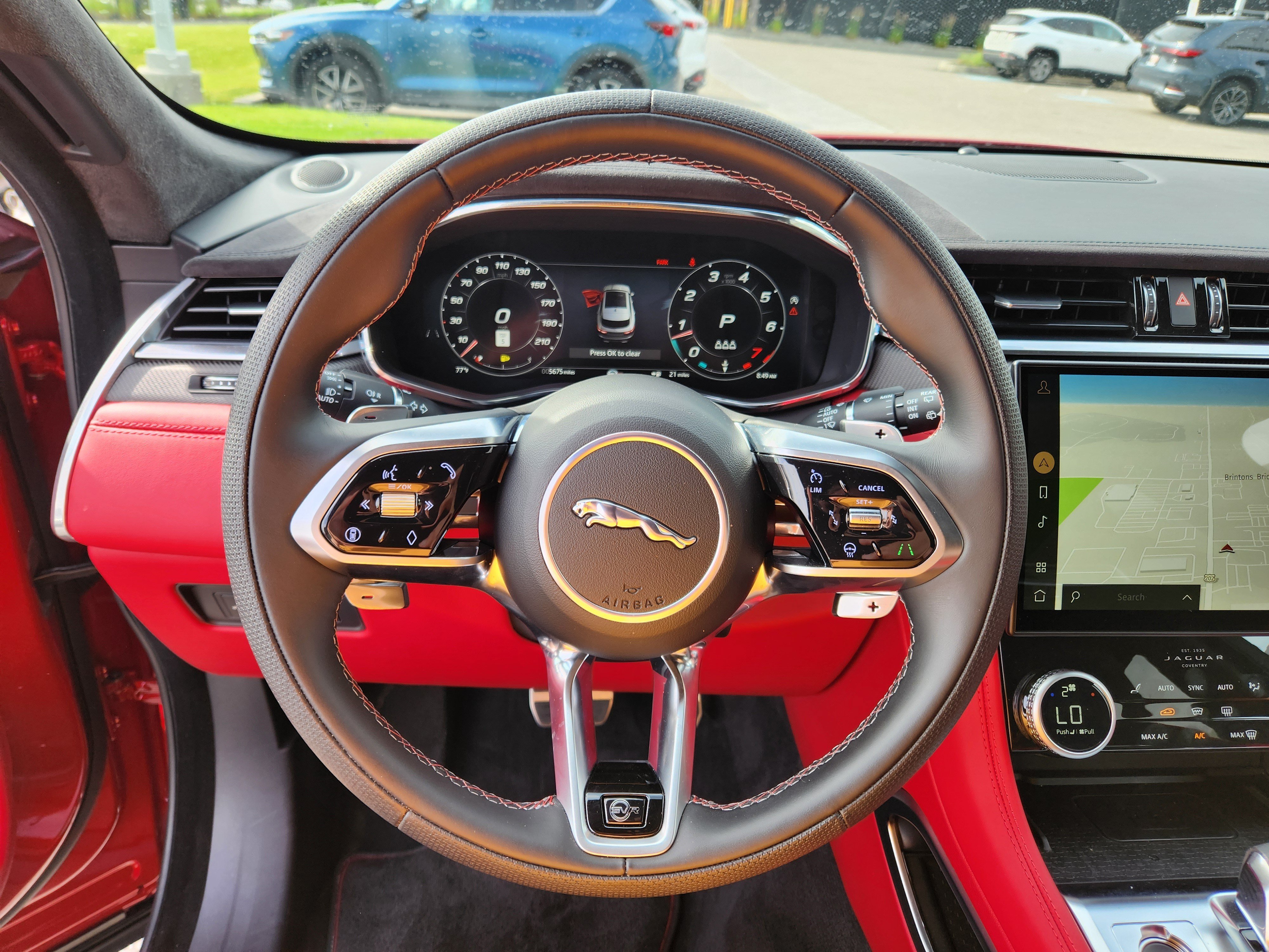 Used 2026 Jaguar F-PACE SVR AWD/4WD image 18