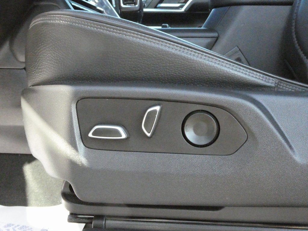 Used 2023 GMC Sierra 1500 Denali w/ Denali Reserve Package image 9