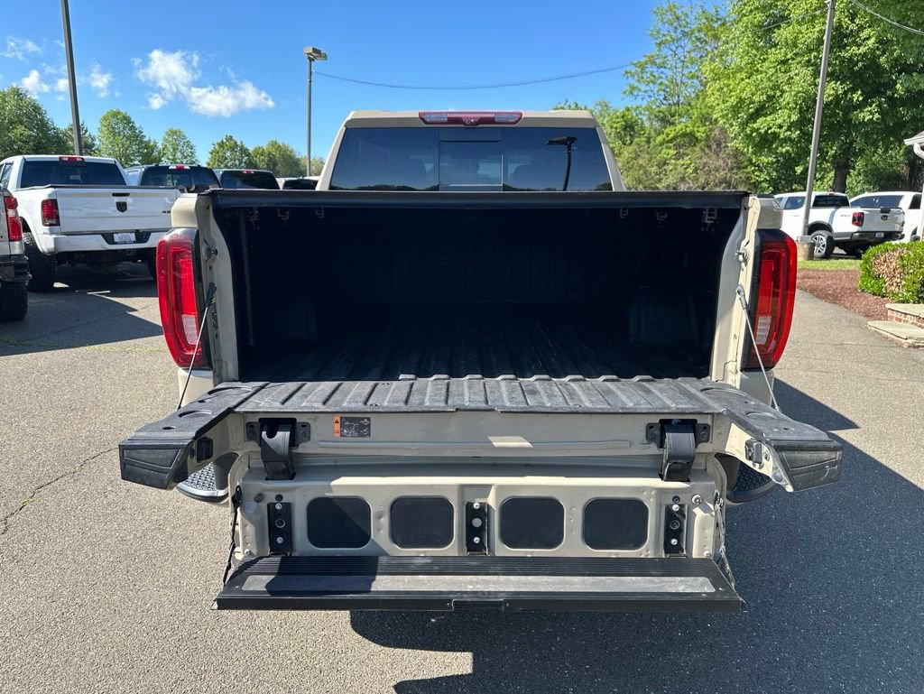 Used 2023 GMC Sierra 1500 AT4 w/ AT4 Premium Package AWD/4WD image 12