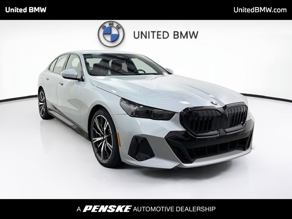 New 2027 BMW 530i w/ M Sport Package RWD image 3