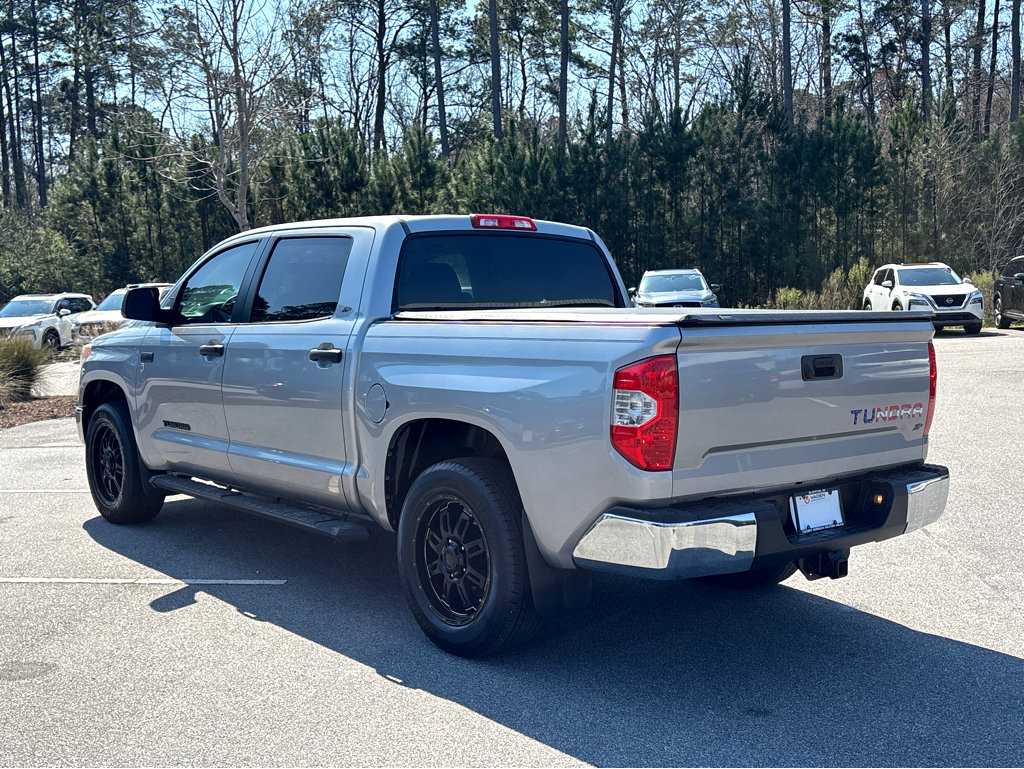 Used 2017 Toyota Tundra SR5 w/ SR5 Upgrade Package image 28