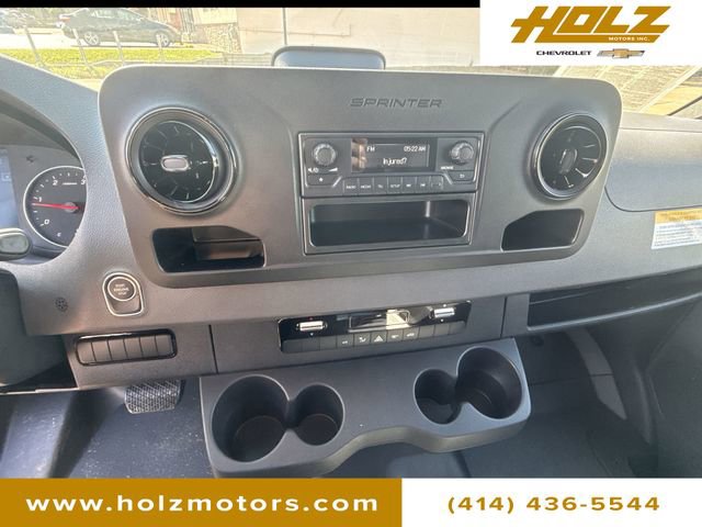 Used 2025 Mercedes-Benz Sprinter 2500 image 11