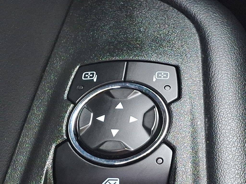 Used 2024 Ford Edge SEL AWD/4WD image 25