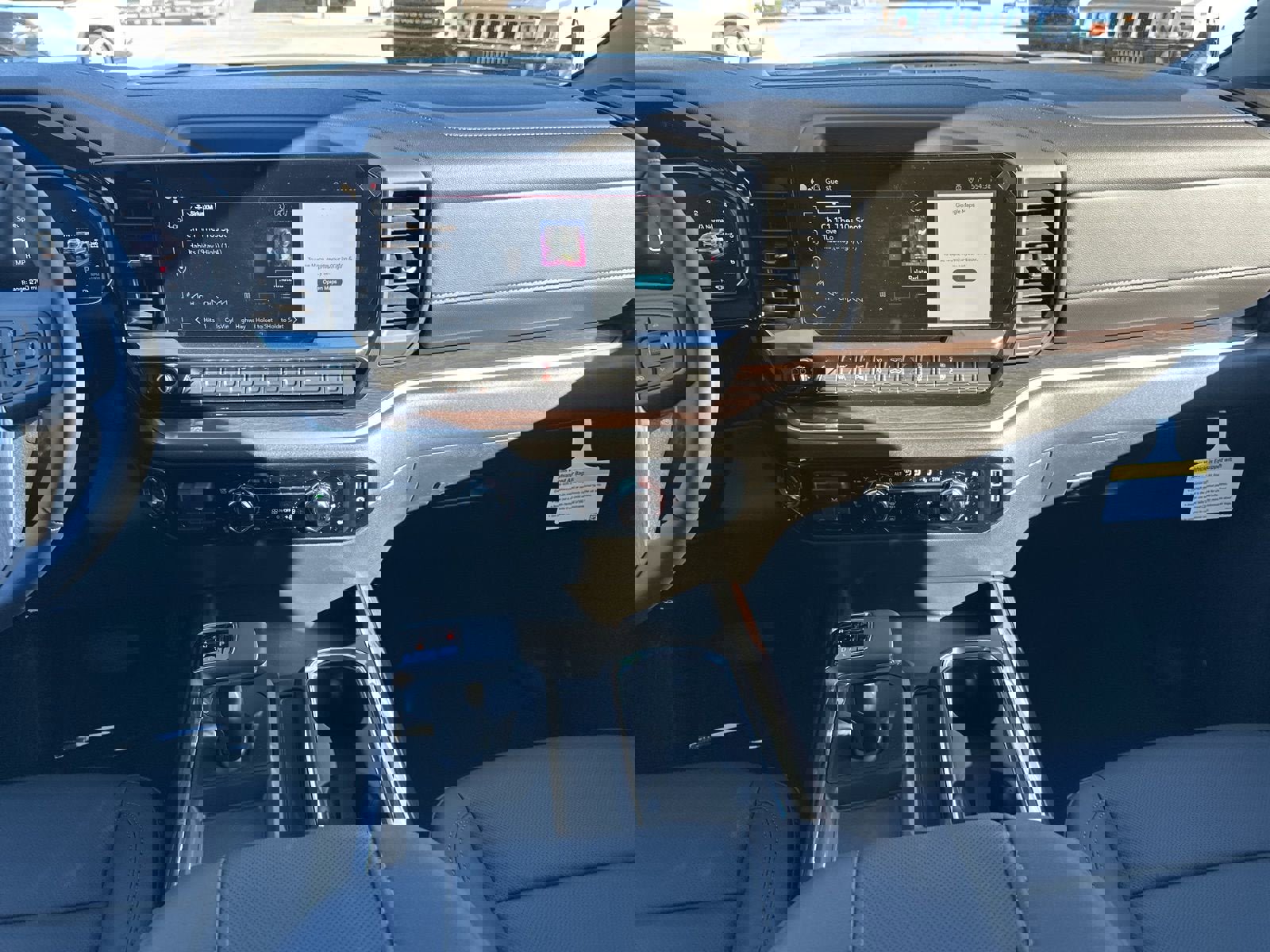 New 2026 GMC Sierra 1500 SLT w/ SLT Premium Plus Package image 28