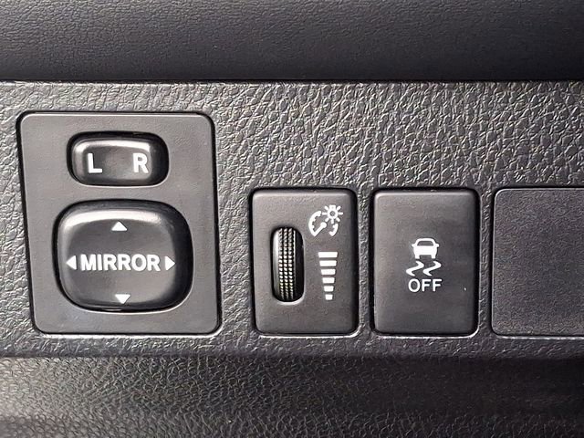 Used 2015 Toyota RAV4 Limited image 25