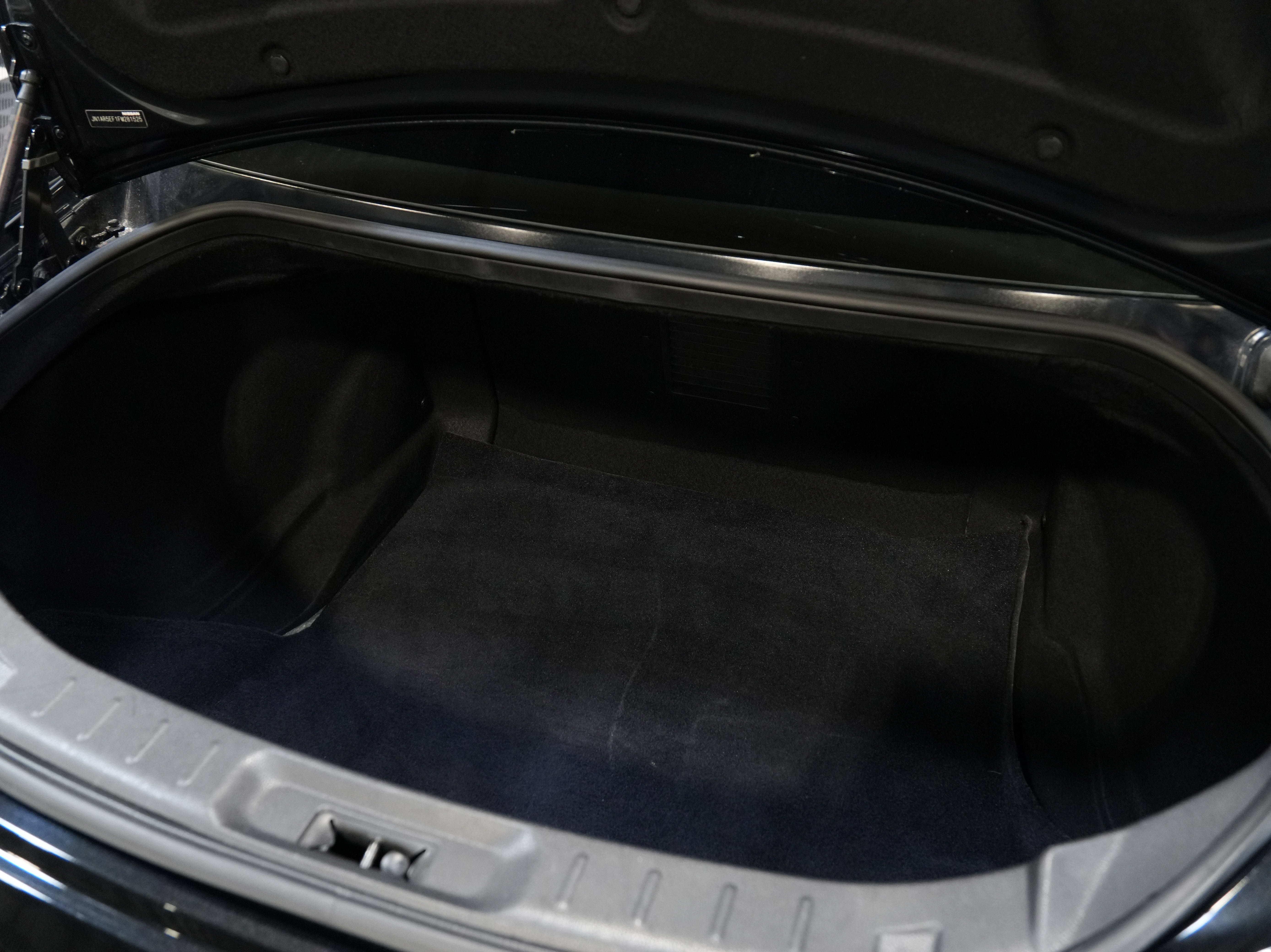 Used 2015 Nissan GT-R Black Edition AWD/4WD image 48