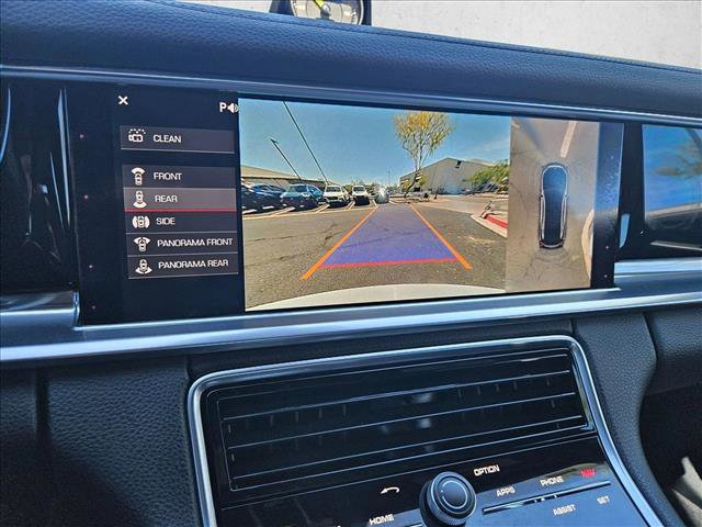 Used 2018 Porsche Panamera 4 image 15