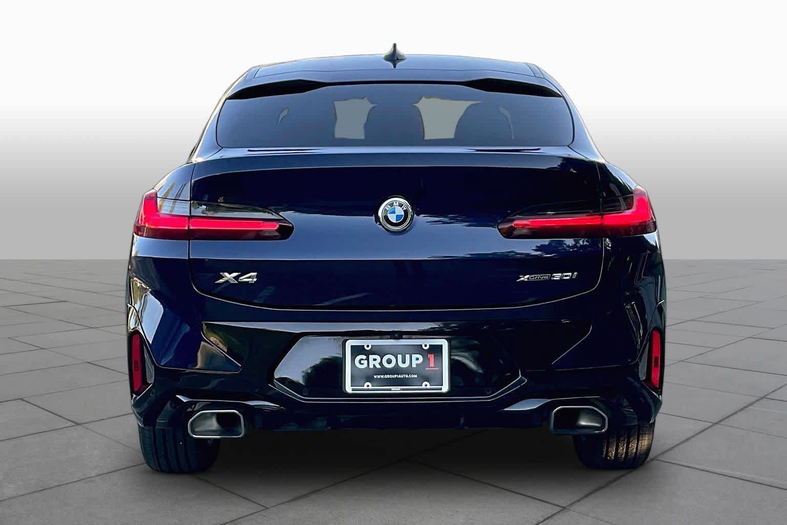 Used 2024 BMW X4 xDrive30i w/ Premium Package AWD/4WD image 4
