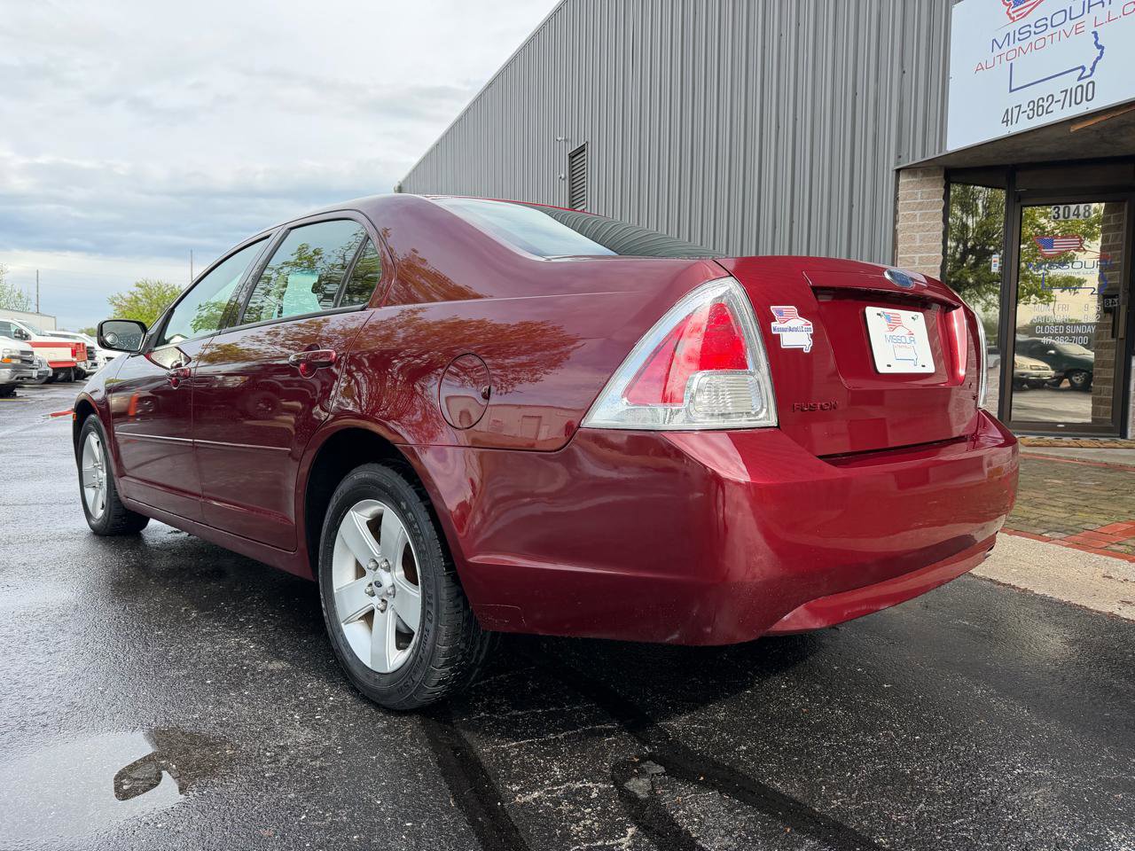 Used 2007 Ford Fusion SE image 3