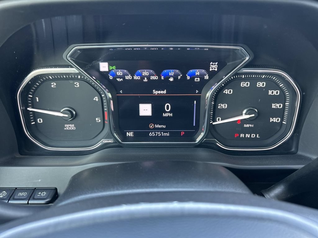 Used 2023 GMC Sierra 2500 Denali w/ Denali Black Diamond Edition AWD/4WD image 11