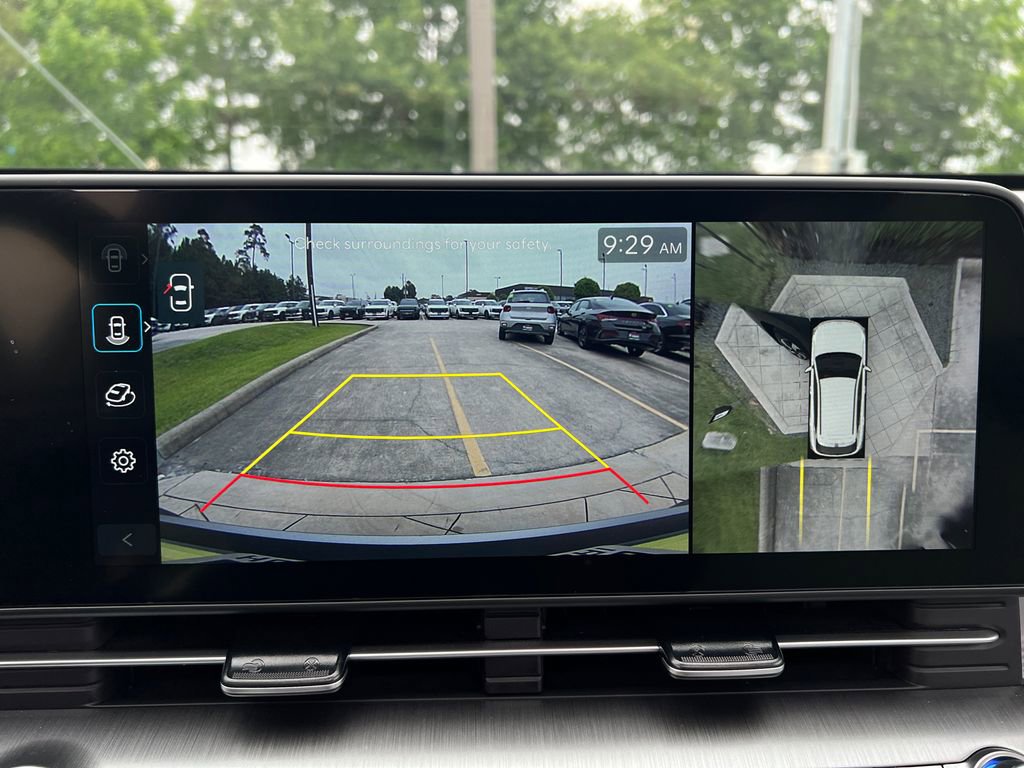 Certified 2024 Hyundai Kona Limited FWD image 21