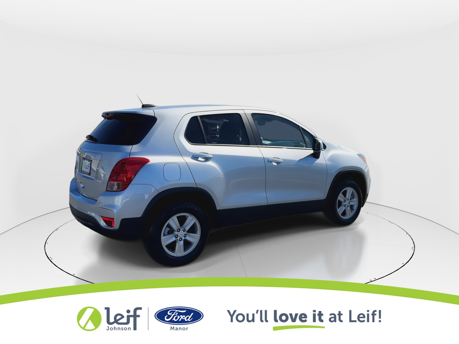Used 2022 Chevrolet Trax LS w/ Tint and Cruise Package image 8