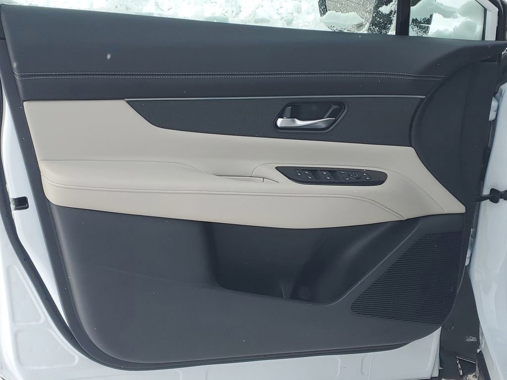 New 2026 Nissan Murano SV image 9