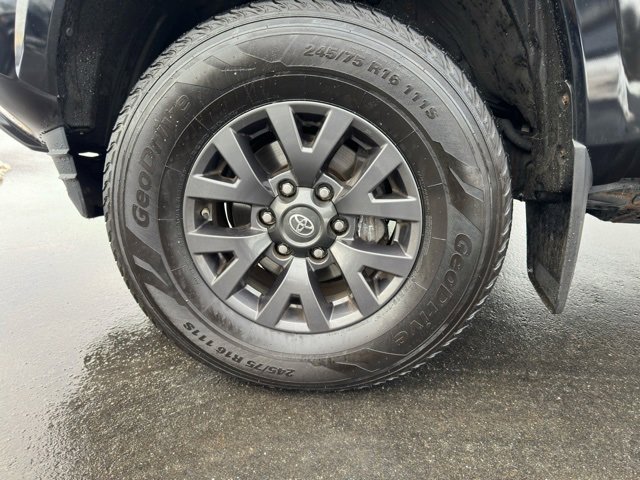 Used 2020 Toyota Tacoma SR5 image 23