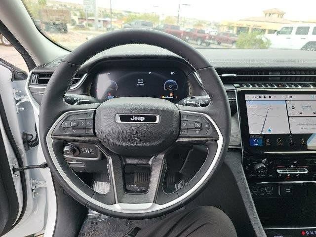 New 2023 Jeep Grand Cherokee L Limited AWD/4WD image 13