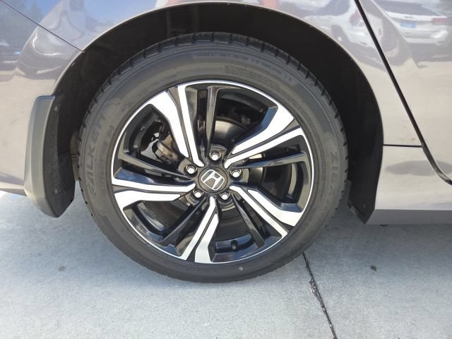 Used 2017 Honda Civic Touring image 13