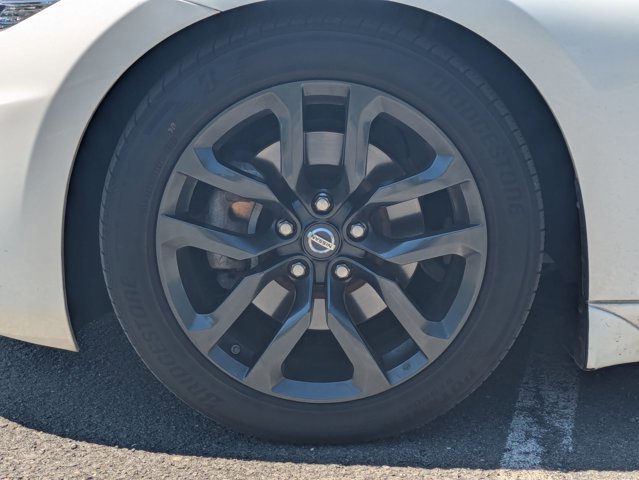 Used 2020 Nissan 370Z Coupe RWD image 9